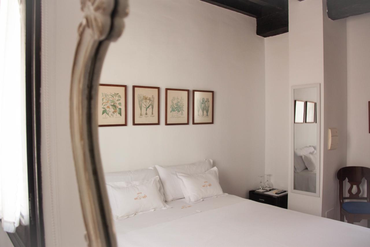 Hotel Rosa De Oro Granada Bagian luar foto