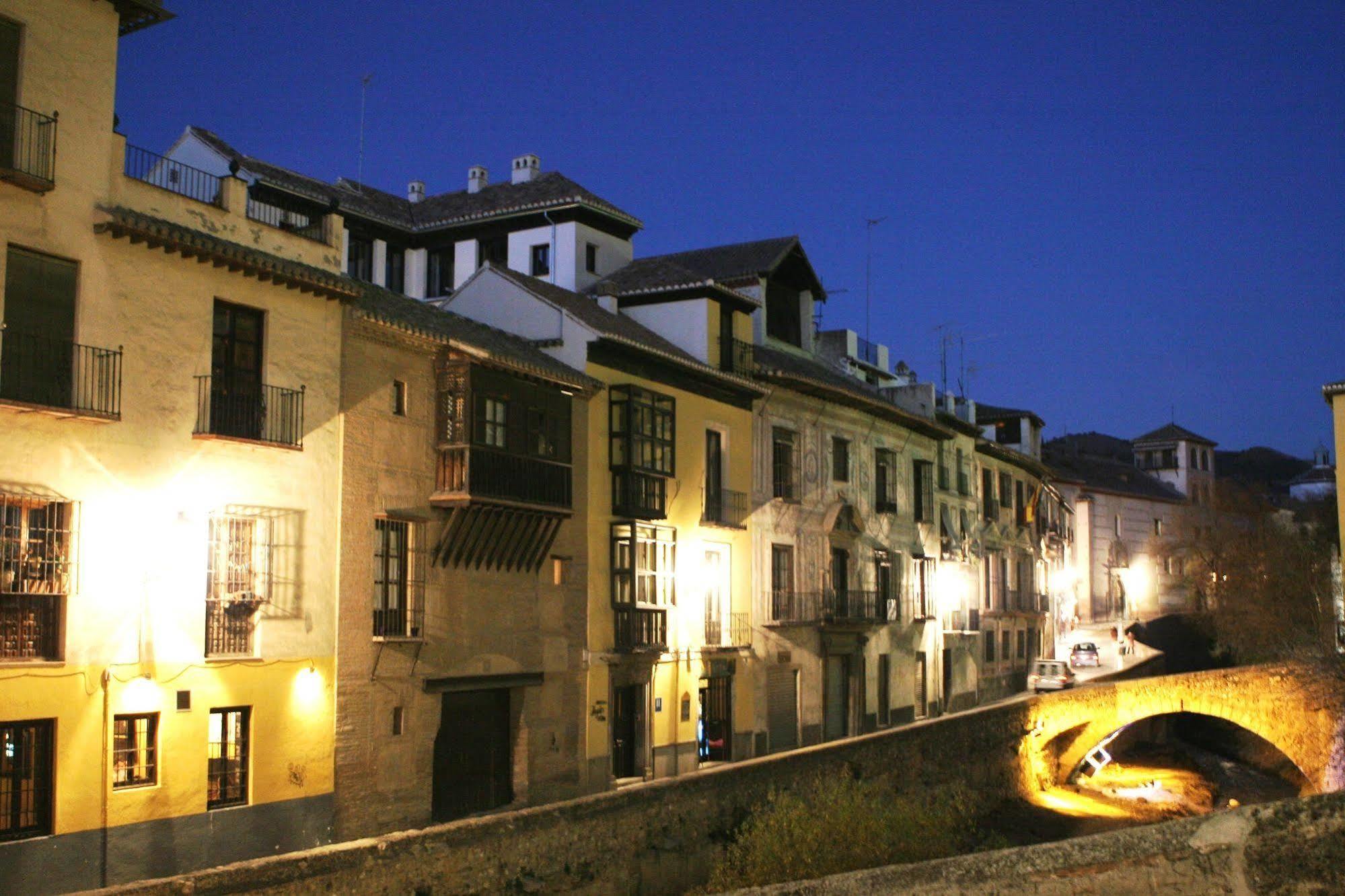 Hotel Rosa De Oro Granada Bagian luar foto
