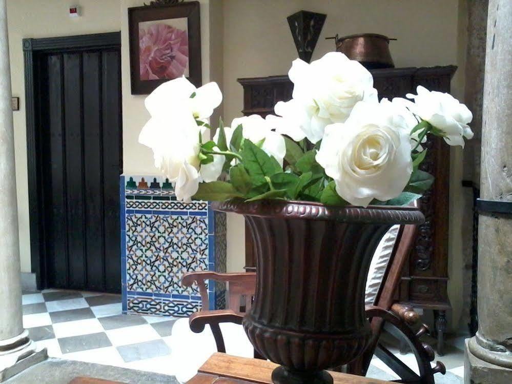 Hotel Rosa De Oro Granada Bagian luar foto